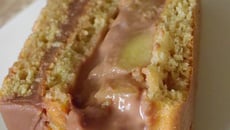 Bûche de Noël légère, fondante et gourmande aux pommes, praliné et pain d'épices