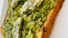 Toast omelette pesto marine