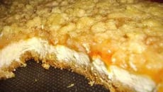 Cheesecake abricot façon crumble