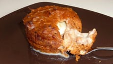 Moelleux tomate et thon cœur coulant de crème d'ail blanc de Lomagne