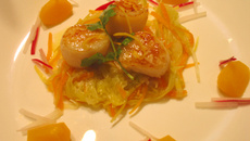 Saint jacques en beurre citron et ses petits légumes