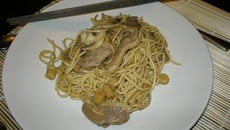 Nouilles sautées au canard
