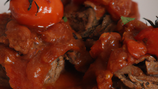 Sauce tomate au bouilli de bœuf