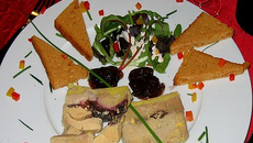 Terrine de foie gras mi-cuit au Muscat, Armagnac et figues