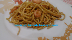 Nouilles de blé aux crevettes