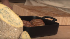 Magret de canard, rillettes aux noix et à la Fourme d'Ambert