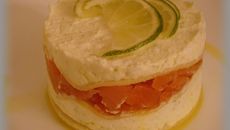 Lasagnes au fromage et saumon fumé à servir froides