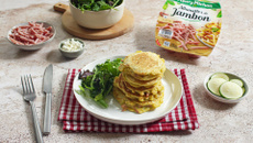 Pancakes salés aux courgettes et allumettes de jambon