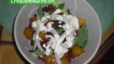 Salade tiède aux lardons et à la mangue