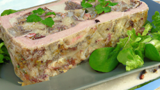 Terrine de lapin à la bretonne