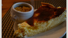 Gâteau au fromage blanc et sa compote vanillée mangue et banane