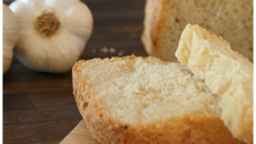 Pain à l'ail et au parmesan