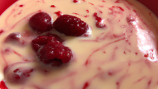 Crème anglaise qui voit rouge