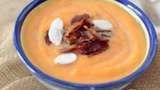 Soupe de potiron et croustillants de magret de canard