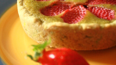 Tartelettes pistachées à la fraise gariguette