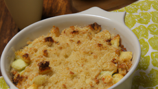 Crumble aux pommes et au Cantal Vieux