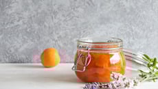 Confiture d'abricot à la lavande