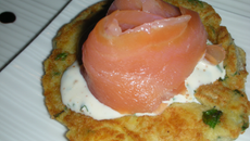 Blinis au saumon fumé pour l'apéritif