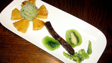 Fleur ananas-kiwi-chocolat