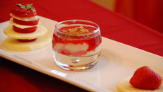 Riz au lait et coulis de framboise