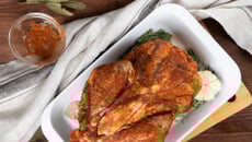 Pintade rôtie à l'ail au four