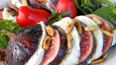 Salade aux figues et mozzarella