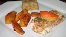 Kaki cuit en trois façons sur pavé de saumon aneth-citron vert