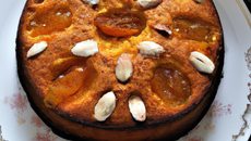 Cake abricots et noisettes avec touche de miel