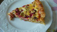 Tarte à la rhubarbe et aux groseilles