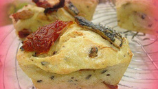 Financiers aux sardines et aux tomates séchées