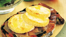 Crottins de Chavignol dorés sur tartines