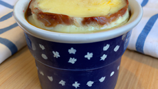 Œuf en cocotte au Roquefort