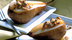 Poires farcies aux noix et aux amandes