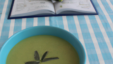 Soupe de courgette au bleu de Gex