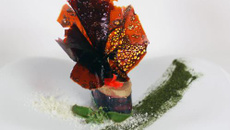 Terrine de foie gras et sa mostardelle de cerises Chutney sec et semoule d'amandes épicée