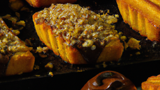 Financiers au praliné, gavotte au chocolat et noisette