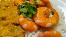 Riz aux crevettes et curry classique