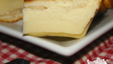 Gâteau magique poire/fève tonka