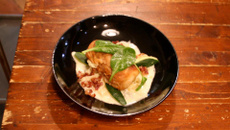 Poulet en feuille de brick farci à la Fourme d'Ambert