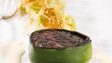 Tournedos de bar au cacao, beurre d'isigny AOP