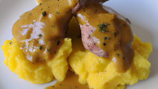 Lapin à la moutarde et sa sauce onctueuse
