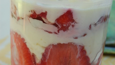 Tiramisu fraises basilic