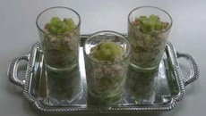 Verrines de crabe au dés de concombre