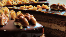 Gâteau aux noix et chocolat