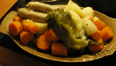 Pot au feu aux diots de Savoie