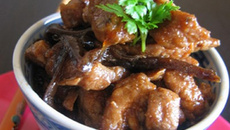 Porc au caramel sucré-salé