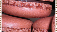 Macarons au chocolat et poivre de Voatsiperifery