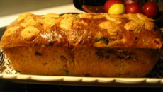 Pain aux olives et à la feta