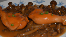 Cuisses de chapon aux morilles et sauce au madère