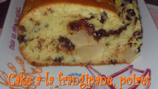 Cake à la frangipane, poires et pépites de chocolat